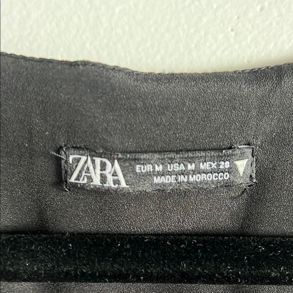 Zara Women's Red Floral Crop Top - Picture 2 of 3